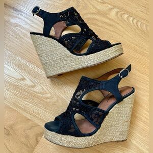 Lucky Brand Black Wedge Heel Sandals